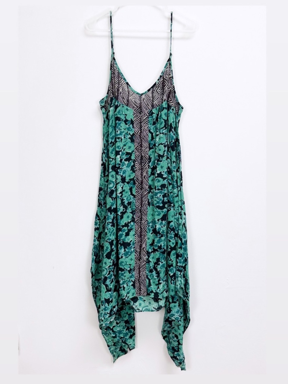 Volcom Asymmetric Chances Are Dress Womens XL Green Floral Flowy